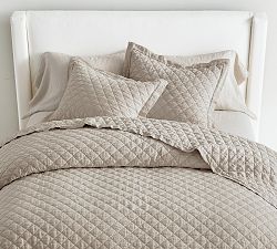 Open Box: Belgian Flax Linen Diamond Quilt, Full/Queen - Warm Gray