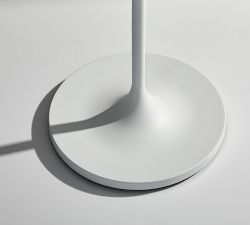 Lee Floor Lamp (60")