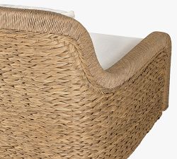 Tarian Swivel Outdoor Lounge Chair