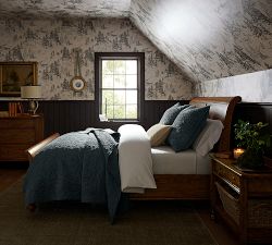 Heritage Medallion Velvet Quilt