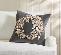 Frosty Wreath Pillow Cover