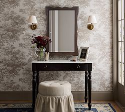 Jadie Mirror