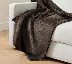 Cozy Cloud Plush Throw