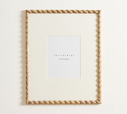 Open Box: Newport Gallery Frame (24" x 30") - Lightwood