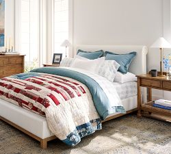 Chesterfield Non-Tufted Upholstered Bed