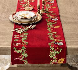 Nostalgic Christmas Icon Velvet Table Runner