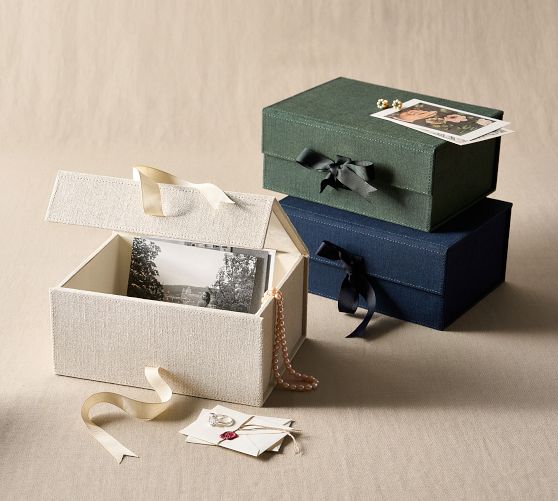 ポッタリーバーン アンティーク調 壁掛けジュエリーホルダー Keepsake Jewelry Box | Pottery Barn