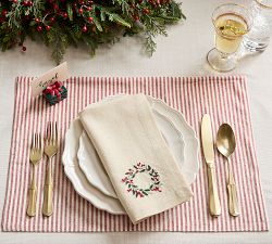 Wreath Embroidered Cotton/Linen Napkins - Set of 4