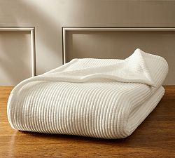 Classic Ribbed Blanket