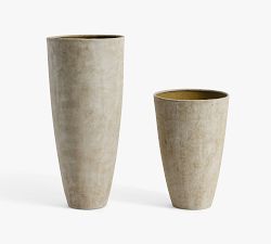 Tesoro Planters