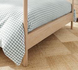 Winslet Canopy Bed