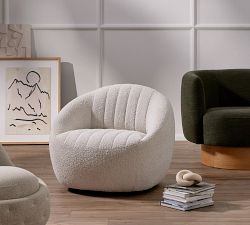 Calaveres Swivel Chair