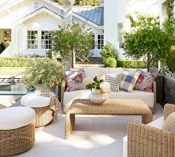 Huntington Wicker Petite Swivel Outdoor Ottoman (21")