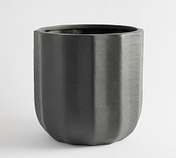 Open Box: Modern Fluted Rustic, X-Large (20"D x 20"H) - Black