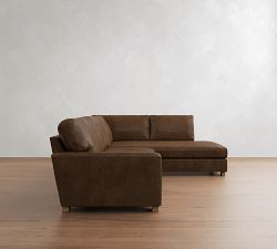 Turner Square Arm Leather Return Bumper Sectional (106"&ndash;125")