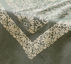 Holiday Jacquard Cotton Table Throw