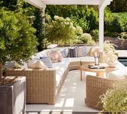 Huntington Wicker Square Arm 6-Piece Outdoor Sectional (137")