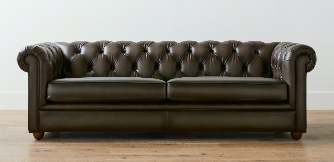 Chesterfield Roll Arm