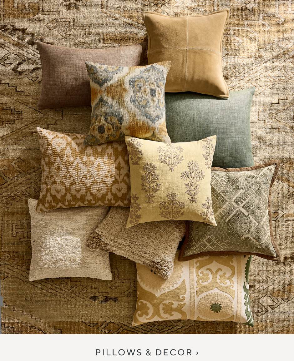 Pillows & Decor