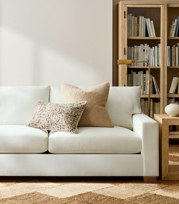 Sofas & Sectionals