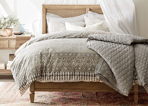 How to Style a Resort-Worthy Bed
