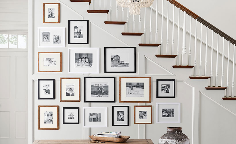 Creating Staircase Photo Gallery Pottery Barn - Pottery Barn Wall Gallery Ideas