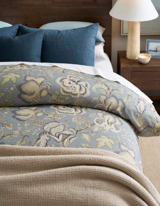 Pottery Barn Duvet Set with Matching shops Euro Shams