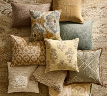 Pillows & Decor