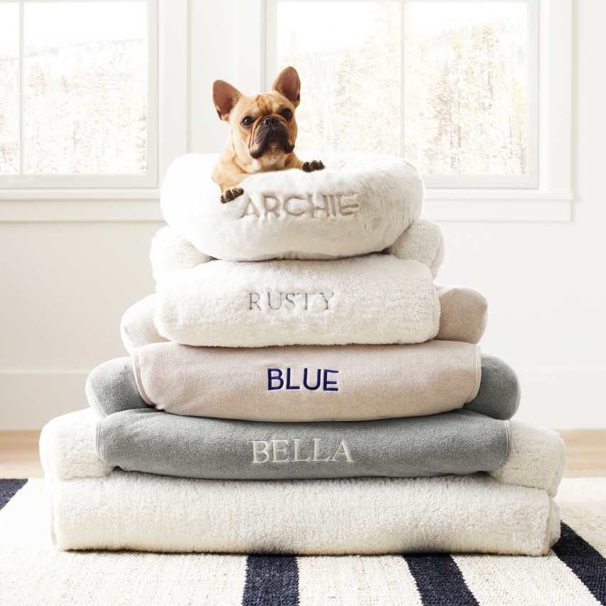 Pet Beds & Accessories