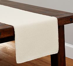 plain table runner