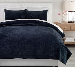 dark blue quilt