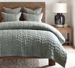 Quilts \u0026 Coverlets | Pottery Barn