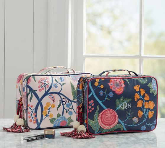 toiletry bag pottery barn