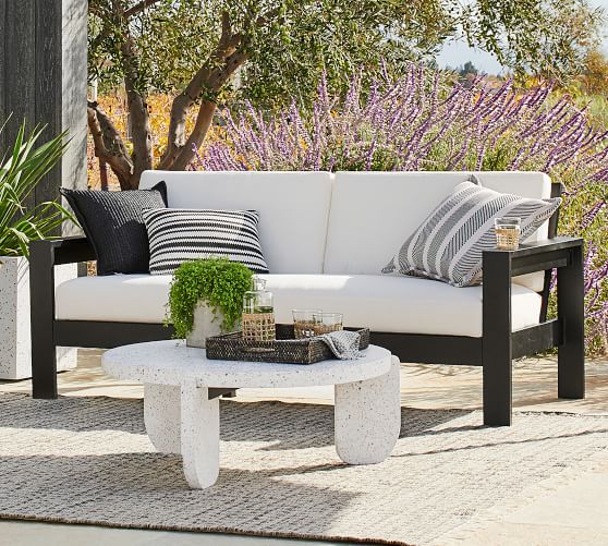 Small Black Metal Outdoor Coffee Table / Metal Accent Table With