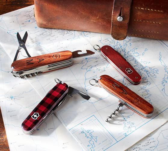 victorinox huntsman knife