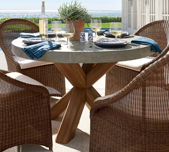 Acacia Round Dining Table Brown, Round Outdoor Dining Table Set For 8 Persons