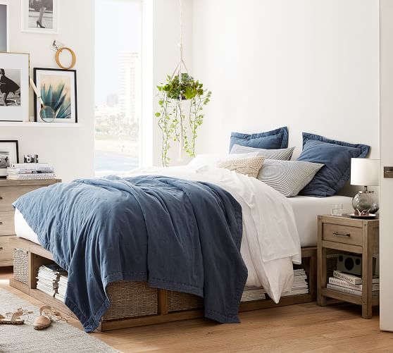 Brooklyn Storage Platform Bed Pottery, What Type Of Bedding For Platform Bed