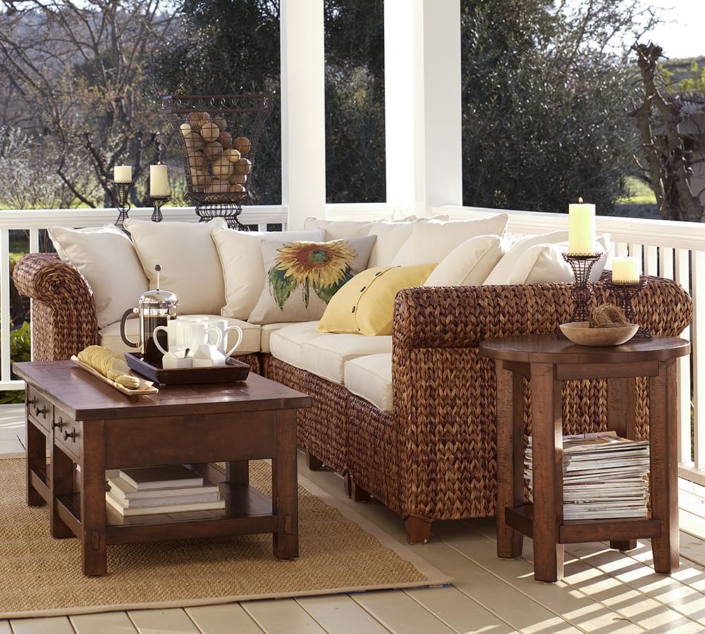 Benchwright 23" Round End Table Pottery Barn