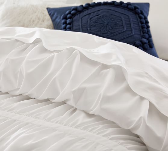 Pottery Barn White Pucker Up Quilted Standard Sham 