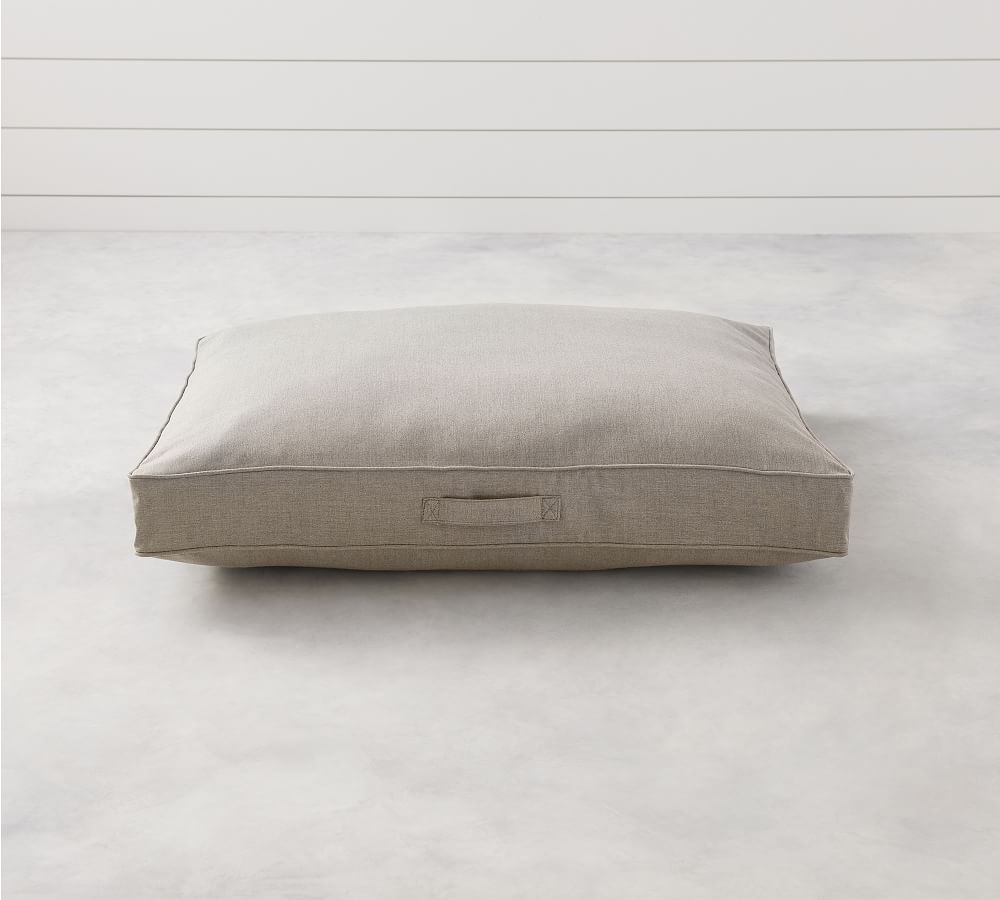 Sunbrella Indoor/Outdoor Pet Bed Pottery Barn