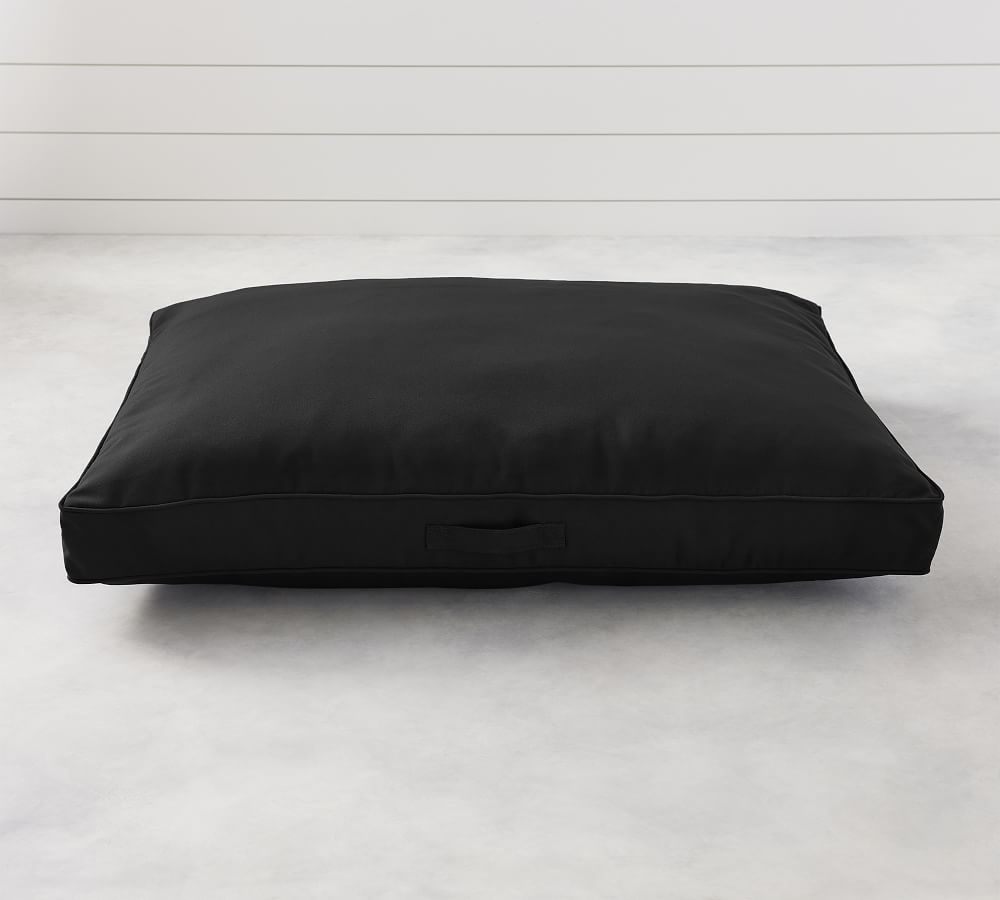 Sunbrella Indoor/Outdoor Pet Bed Pottery Barn