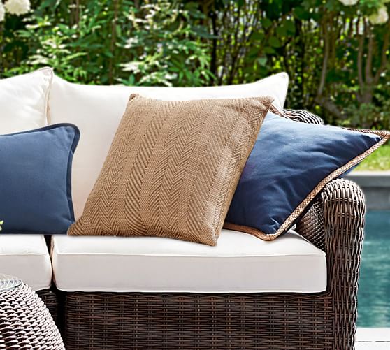 outdoor settee replacement cushions