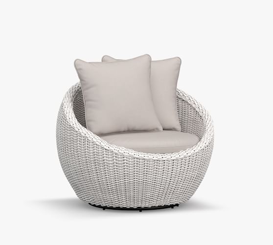 white wicker papasan chair