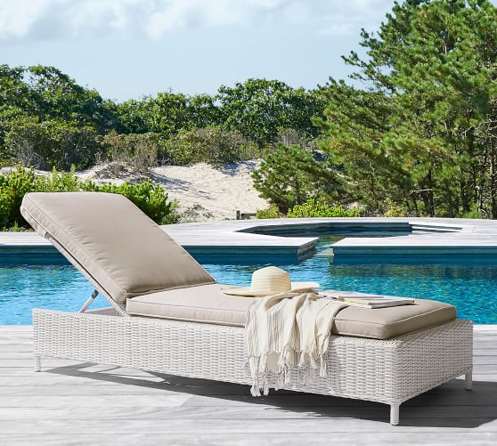 wicker pool chaise