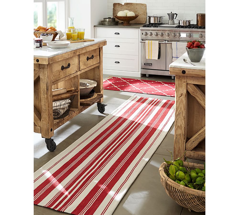 Oxford Stripe Recycled Yarn Indoor/Outdoor Rug Pottery Barn