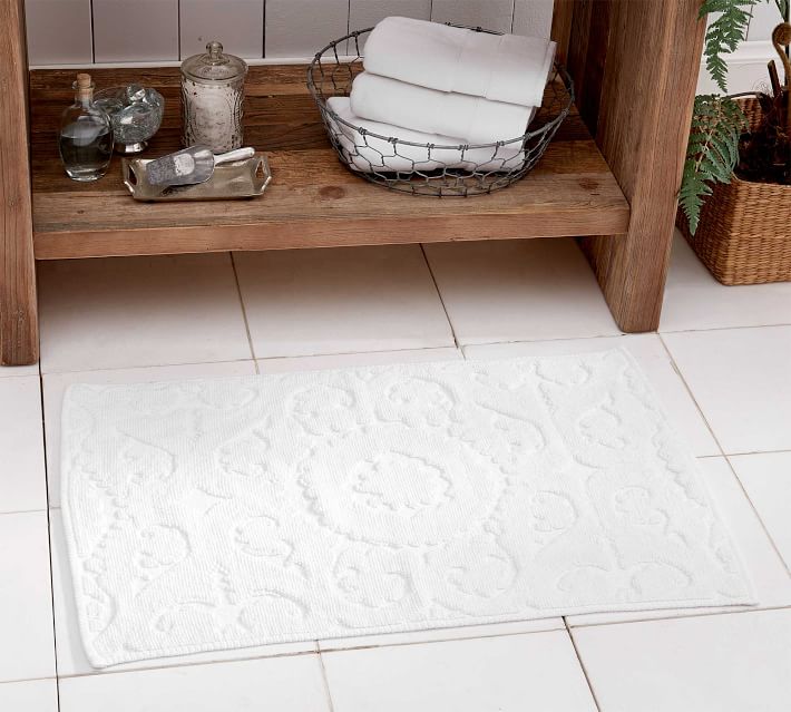 Loraya Sculpted Bath Mat Pottery Barn