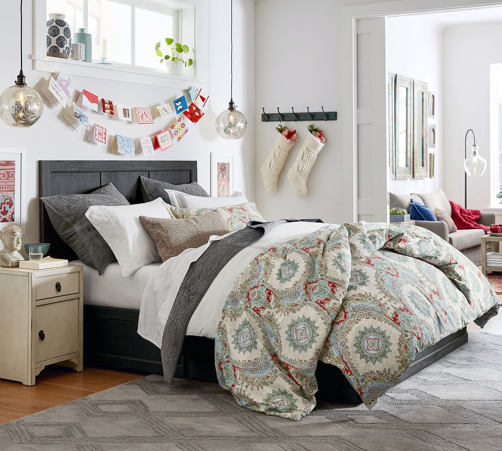 Alexandra Medallion Duvet Cover & Shams Pottery Barn