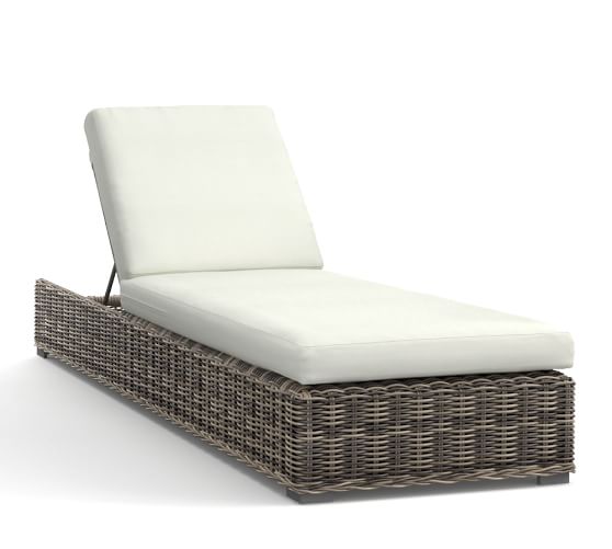 outdoor chaise lounge white