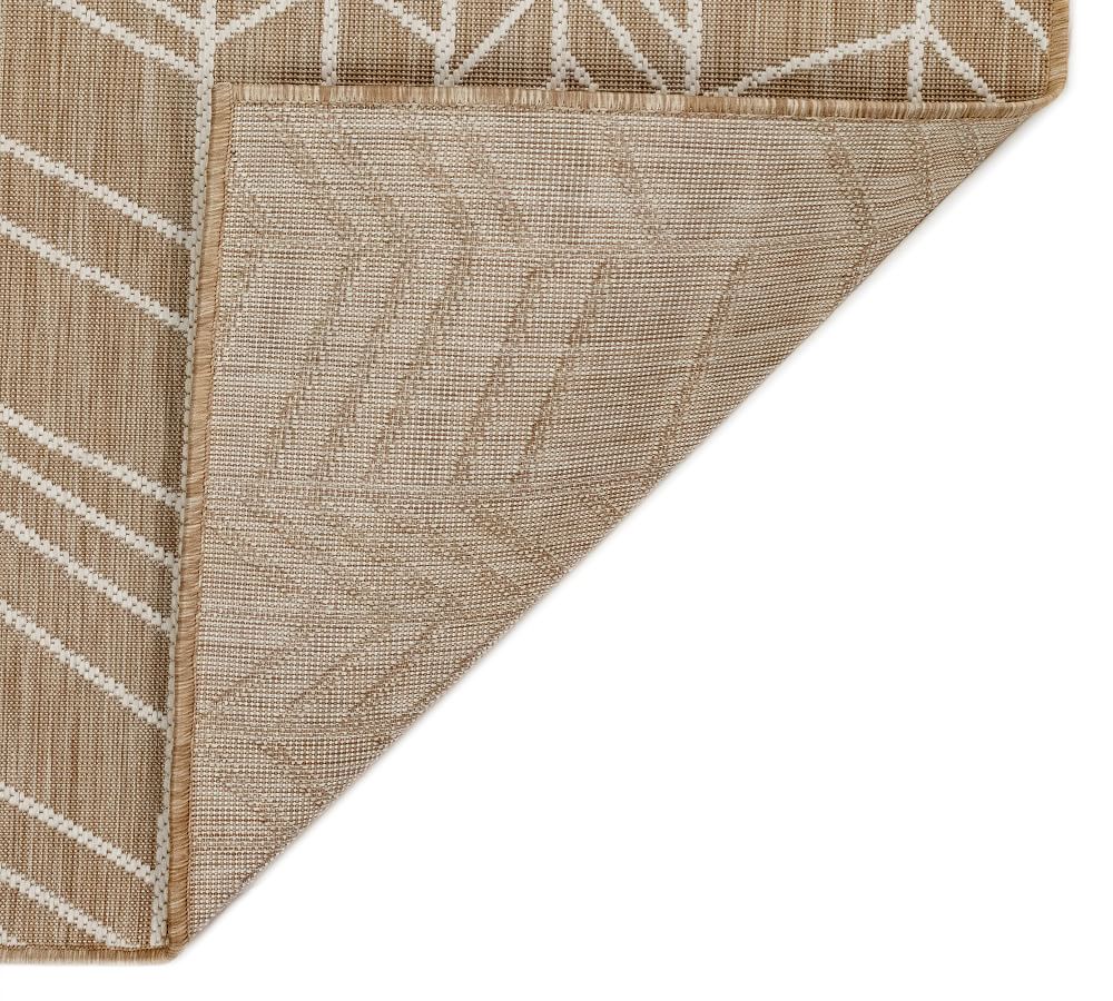 Lale Herringbone Indoor/Outdoor Rug Pottery Barn