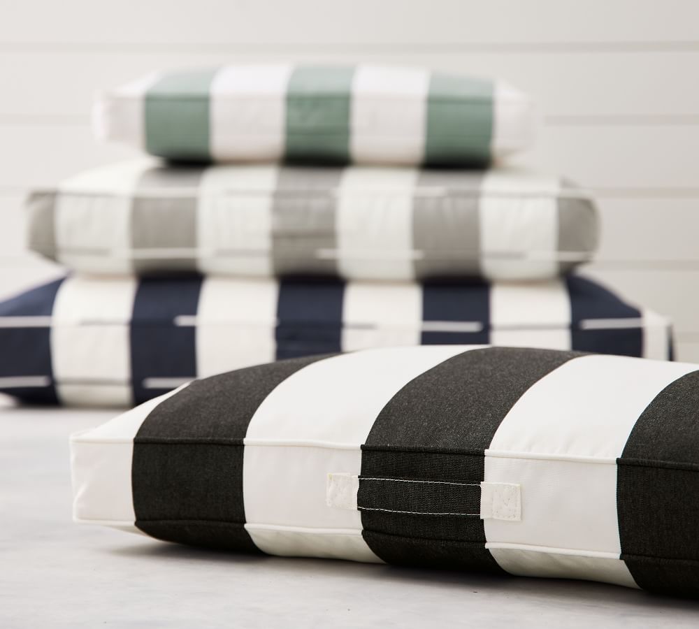 Sunbrella Awning Striped Indoor/Outdoor Pet Bed Pottery Barn